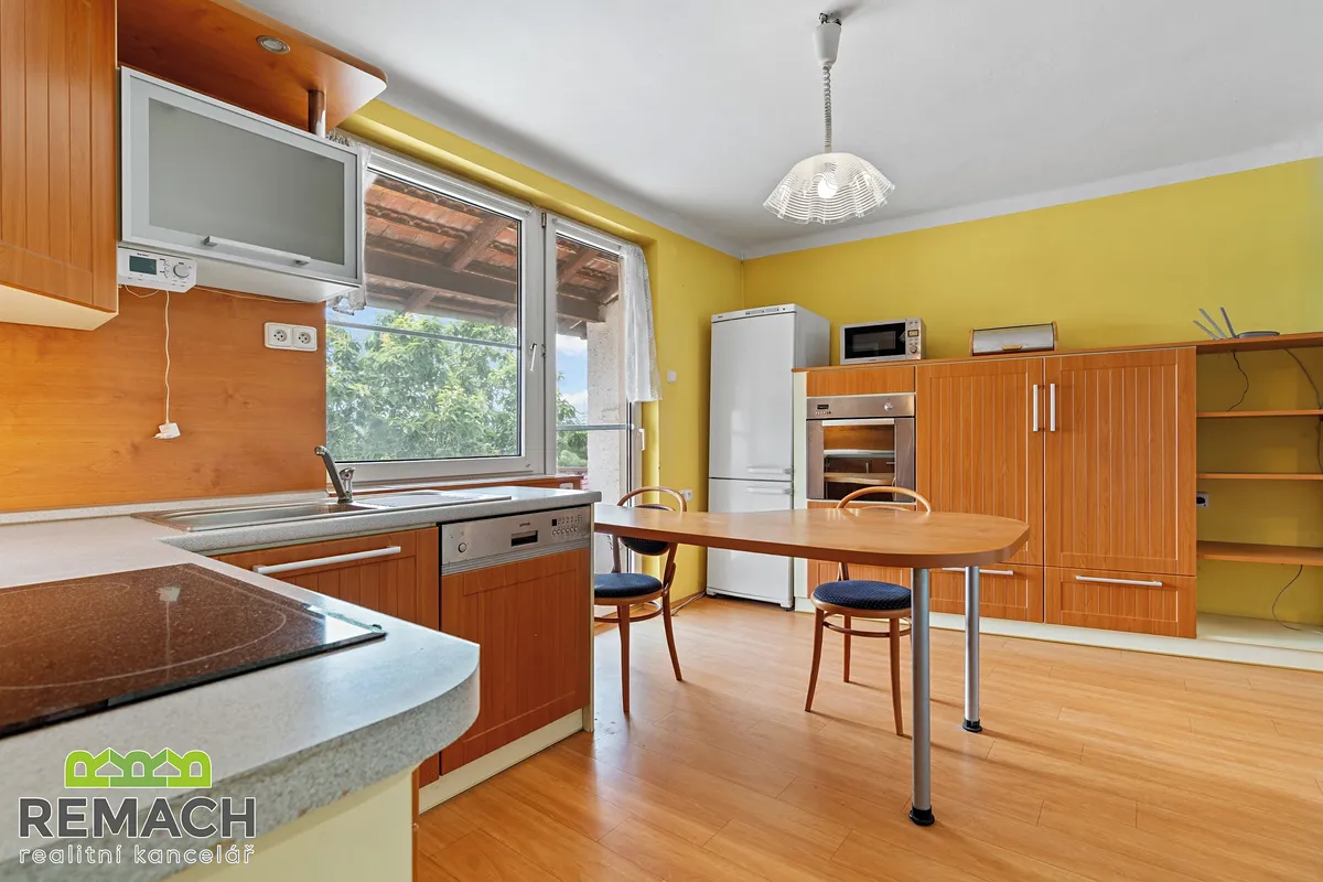Prodej rodinného domu 259 m², pozemek 1288 m²